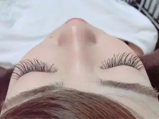 マツエク・マツパ 指名支持率NO.1 スタイリストのヘアスタイル