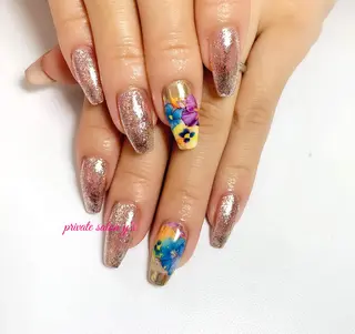 ネイル y' sのネイルデザイン