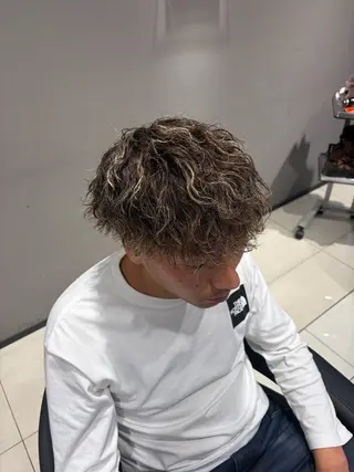 カラー パーマ メンズ 関内/メンズパーマ/ 男性専門/菊池蒼大のヘアスタイル