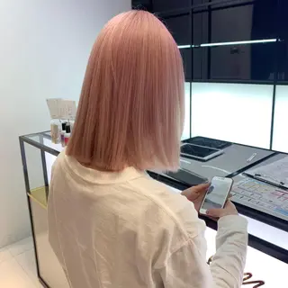 ミディアム カラー ハッシュカット/ハイ トーン/MANAMIのヘアスタイル