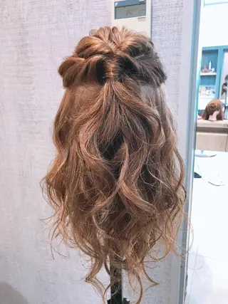 ロング カラー ヘアアレンジ 松本 菜那のヘアスタイル