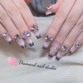 ネイル Diamond Kokona🩷のネイルデザイン