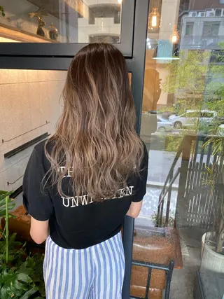 ショート カラー ネイル マツエク・マツパ 中山 天地のヘアスタイル