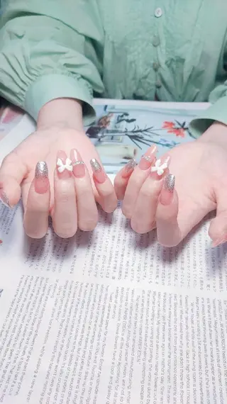 ネイル E·U·B ネイル所属・横浜市中区曙町 E·U·Bネイルのネイルデザイン