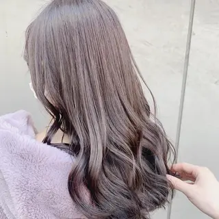 ミディアム ベージュ・グレー ジュ達人KOJIROのヘアスタイル