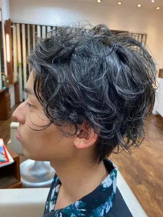 ショート パーマ メンズ レーブ大宮所属・すきバサミを使わない カット✨高橋廉のヘアスタイル