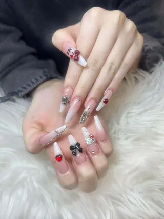 ネイル ゴテゴテ ネイルのネイルデザイン