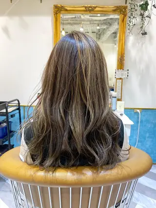 セミロング レイヤーカット /透明感カラー西田のヘアスタイル