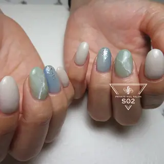 ネイル S02 𝙲𝚑𝚒𝚎のネイルデザイン