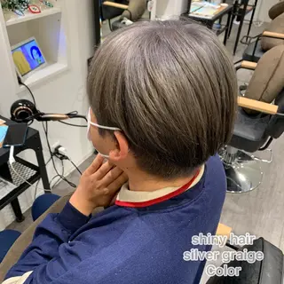 ショート カラー 艶髪レイヤー上田 紗也🇰🇷💗のヘアスタイル