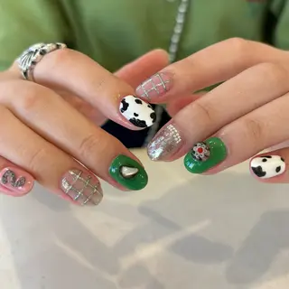 ネイル shiro 浜松駅前店所属・shiro 浜松駅前店のネイルデザイン