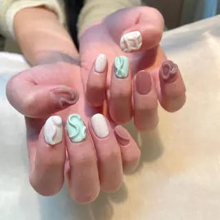 ネイル 新井 ひなののネイルデザイン