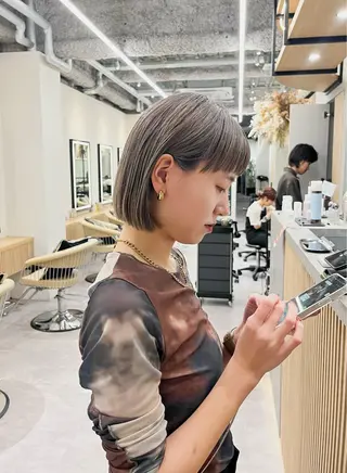 ショート カラー 浦和Lond 山本賢人のヘアスタイル