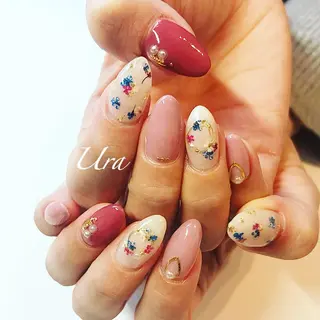ネイル UrakoNail 《nail》のネイルデザイン