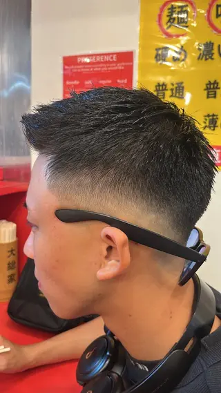 ショート メンズ 佐藤 稜大のヘアスタイル