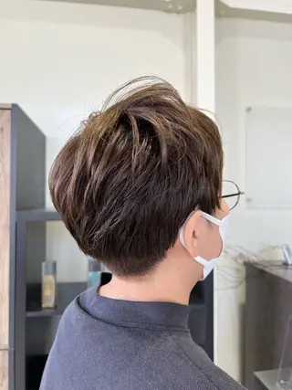 ショート カラー 中川 友貴のヘアスタイル