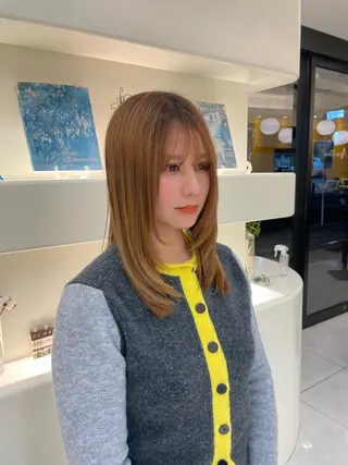 セミロング 西川 朋恵のヘアスタイル