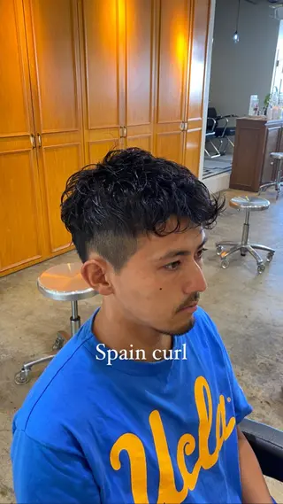 ショート パーマ メンズ レイヤーボブ/ 艶カラー/サナ🌼のヘアスタイル