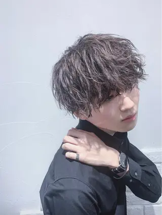 ショート カラー パーマ ヘアアレンジ メンズ マツエク・マツパ メンズ人気NO,1 Genieジーニーのヘアスタイル