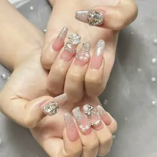 ネイル リオ ーalraのネイルデザイン