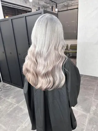 ロング Aika 🖤のヘアスタイル