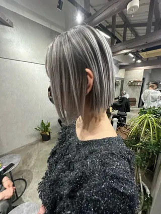 セミロング カラー AiM エイム　韓国レイヤーのヘアスタイル