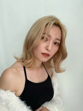 ミディアム カラー ヒラノホナミ 🫧髪質改善🫧のヘアスタイル