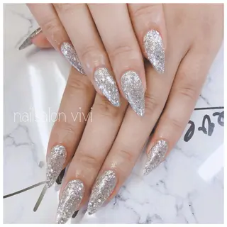 ネイル ＶＩＶＩ nailsalonのネイルデザイン