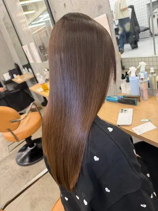 セミロング 縮毛矯正×髪質改善× 艶髪カラー　吉原和磨のヘアスタイル