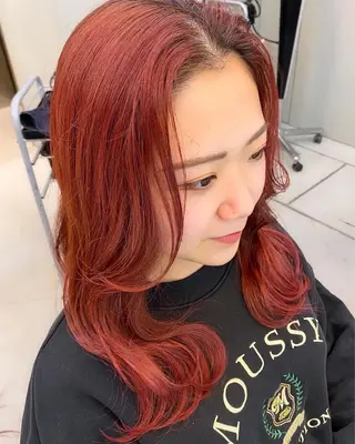 セミロング カラー 岡野 静華のヘアスタイル