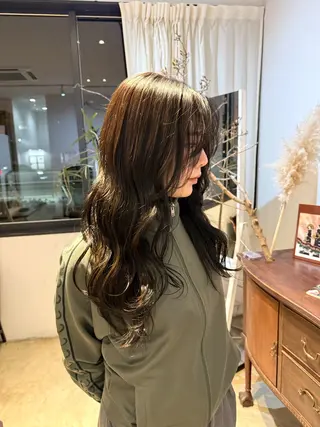 ロング カラー nishihama nanaのヘアスタイル