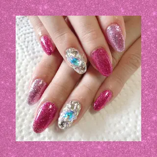 ネイル 西浦 早稀のネイルデザイン