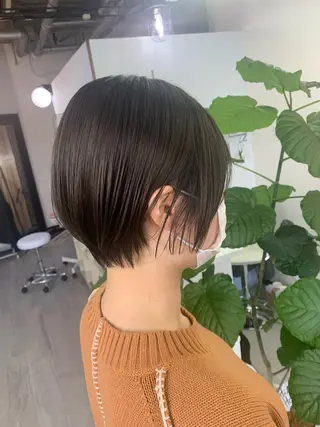 ショート カラー 坂井 水菜美のヘアスタイル