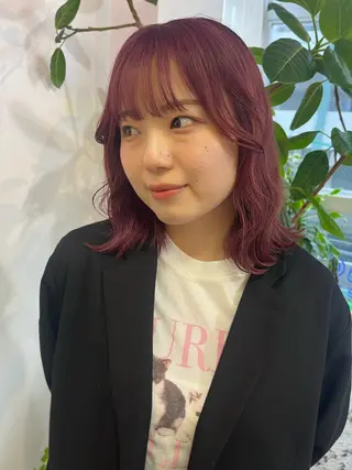 ミディアム 💜ness/ くるみ💜のヘアスタイル