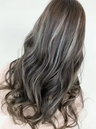 ロング 🥇近藤 恭輔🥇 Recharme新保のヘアスタイル