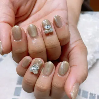 ネイル The Best Beauty受付担当のヘアスタイル