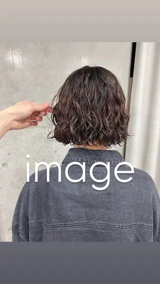 ミディアム パーマ organic  mind所属・松本 菜花のヘアスタイル