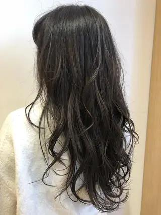 ロング カラー Ash中目黒店 榊間茜のヘアスタイル