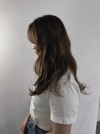 ロング カラー HOLLY 髙橋ユウキのヘアスタイル