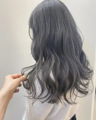 ロング カラー パーマ ヘアアレンジ メンズ キッズ ネイル マツエク・マツパ モリモト サナのヘアスタイル