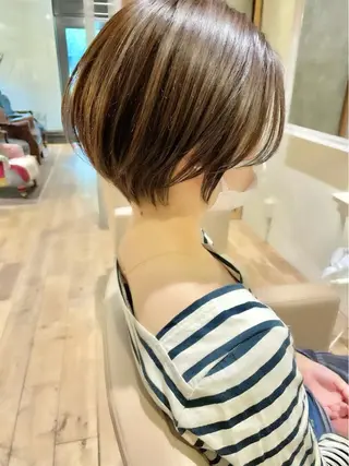 ショート ショート ボブ 梅田 木戸健人のヘアスタイル