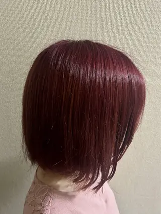 ミディアム カラー 岡本 妃麗のヘアスタイル