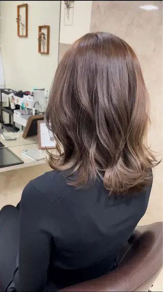 カラー 会社で浮かない ビジネスヘア/心斎橋のヘアスタイル