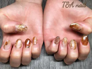 ミディアム ネイル T&A nailのネイルデザイン