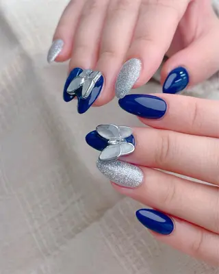 ネイル Blushオーナー Shiinaのネイルデザイン