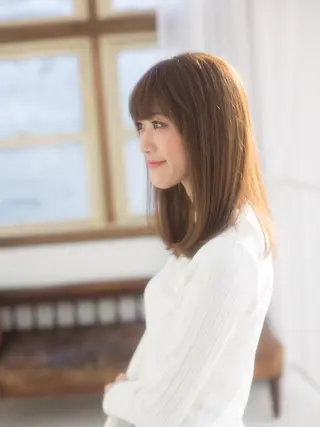 ショート ミディアム セミロング ロング カラー ヤナ マネージャーのヘアスタイル