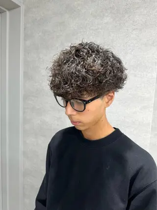 パーマ メンズ 女子ウケNo.1メン ズヘアー流行先端🌈のヘアスタイル