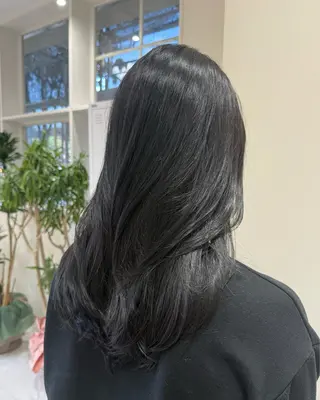 ロング カラー 🤍透明感カラー/ レイヤー/SUのヘアスタイル
