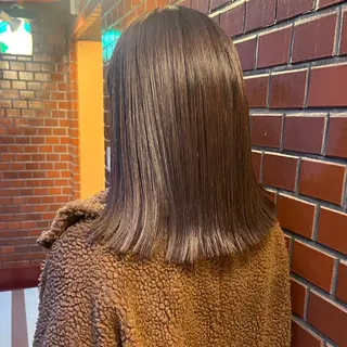 ミディアム ボブ/透明感カラー /坂口恵梨子のヘアスタイル