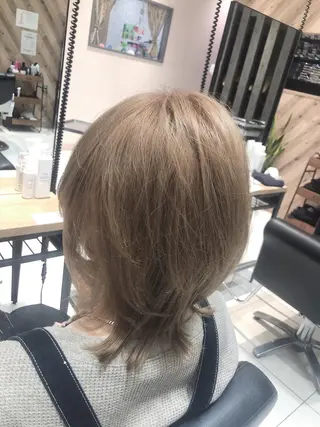 ミディアム カラー 村上 由紀のヘアスタイル